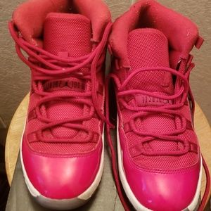 Gently worn, size 3 Red Jordans
